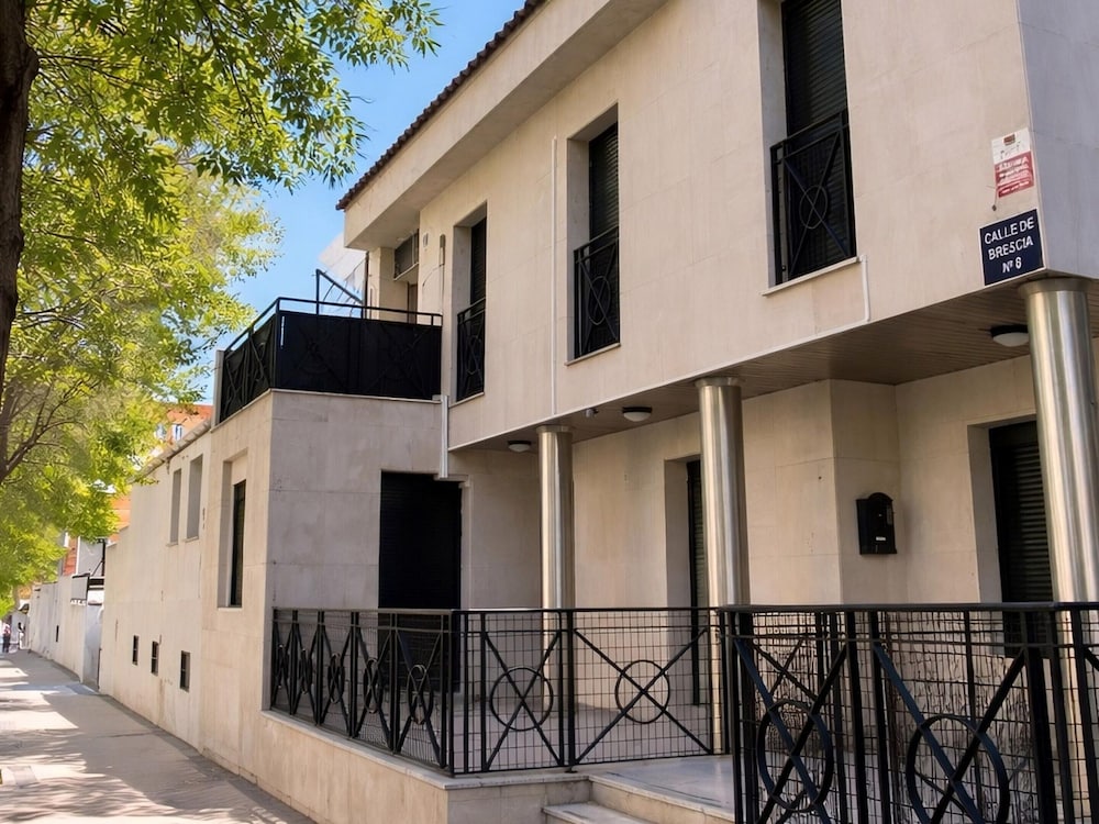 Hotel Chic Madrid Stay With Terrace
