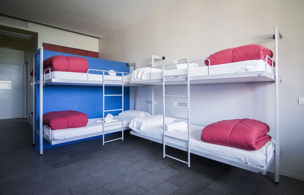 Hotel Centre Esplai Hostel
