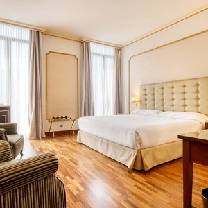 Hotel Hotel Roger De Lluria Barcelona cazare Eixample