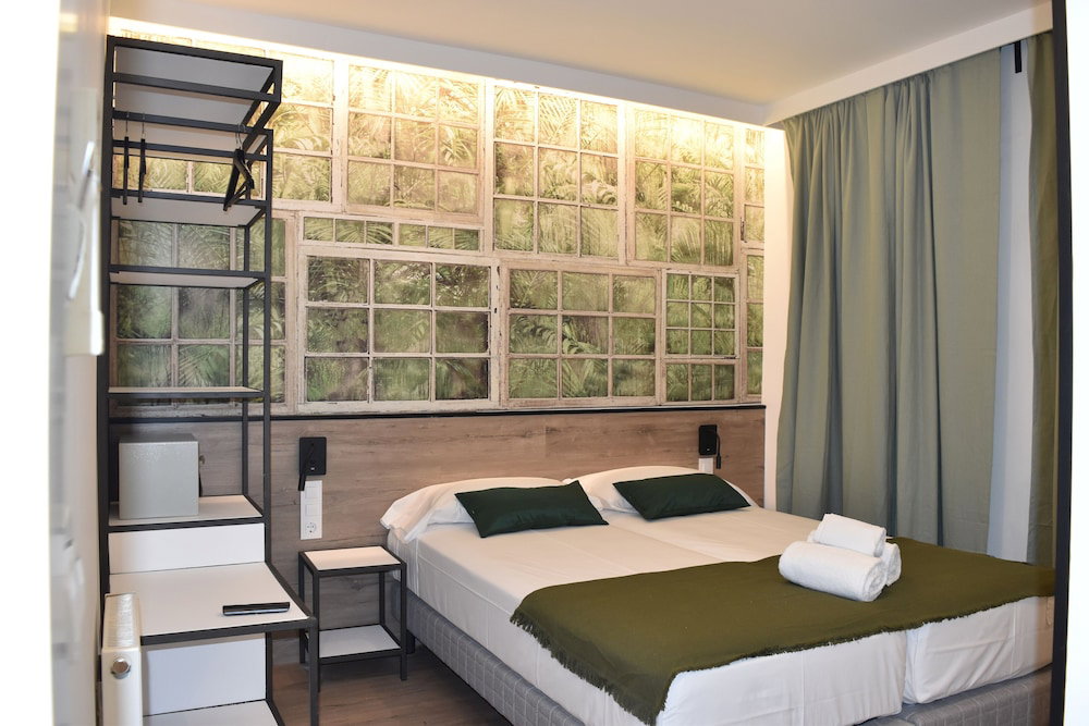 Casp Green House