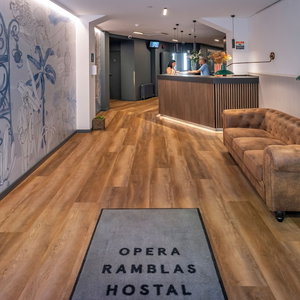 Hotel Hostal Operaramblas cazare el Raval