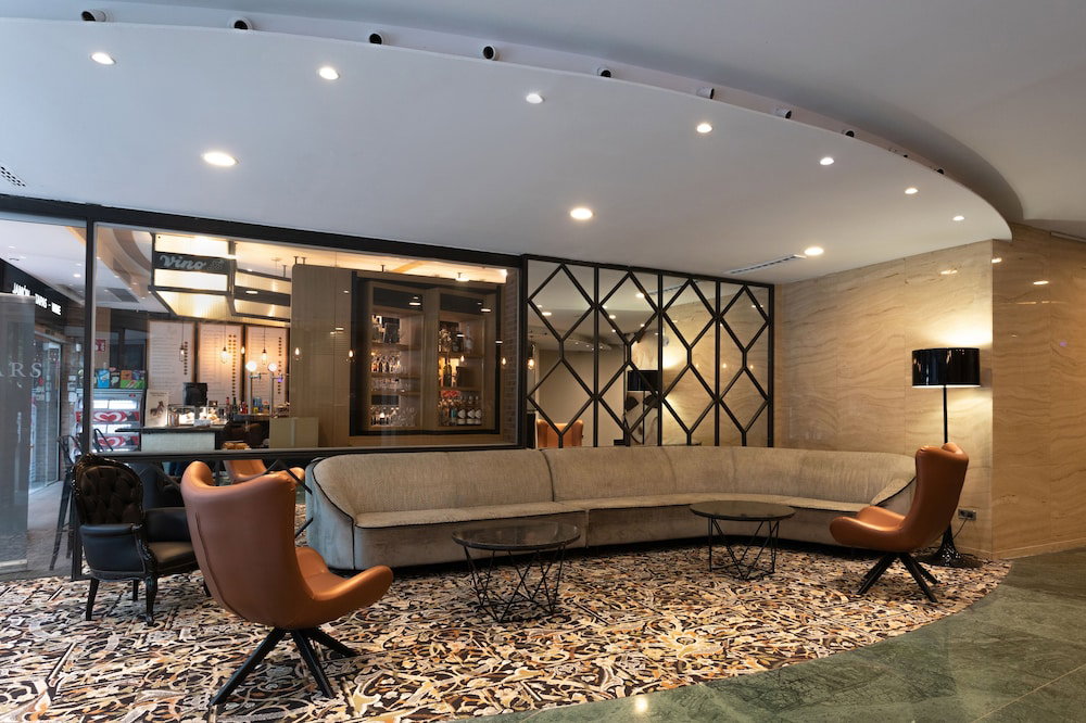 Eurostars Cristal Palace