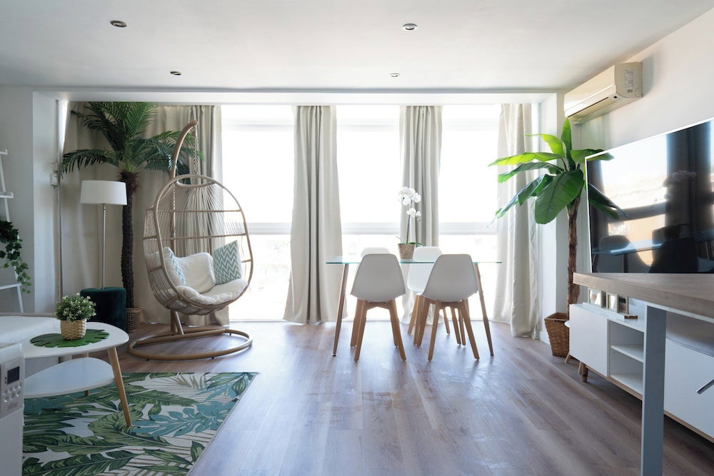Hotel Castelldefels - Apartment - Sleeps 4 - Beach Side