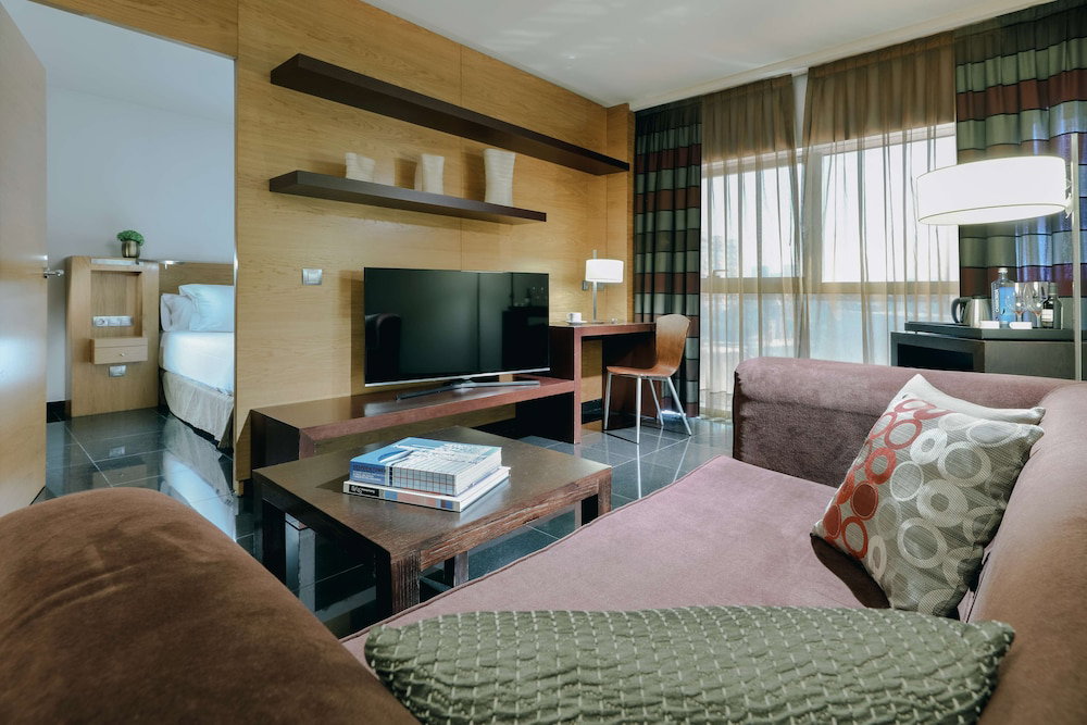 Hotel Hesperia Fira