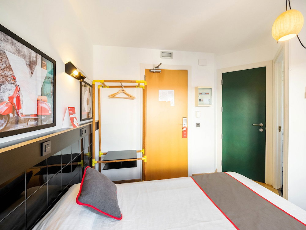 Hotel Hostal Athenas