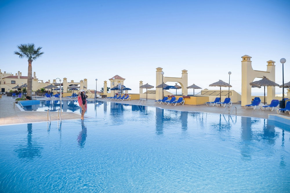 Hotel Ramada Residences By Wyndham Costa Adeje