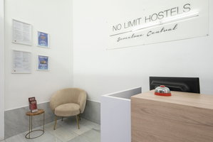Hotel No Limit Hostel Central cazare Eixample