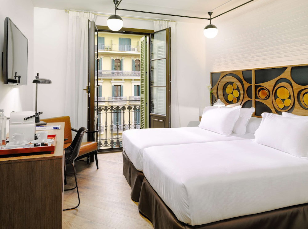 Hotel H10 Metropolitan