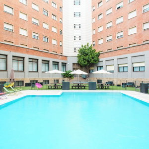 Sejur Residencia Universitaria Resa Barcelona Diagonal - Campus Accomodation vacanta Sarria