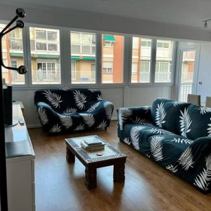 Sejur Large Apartment Near Fira And City Center vacanta Port de Pollenca