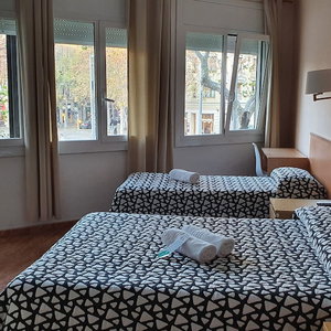Hotel Hostal Río De Castro Barcelona cazare Sants-Montjuic