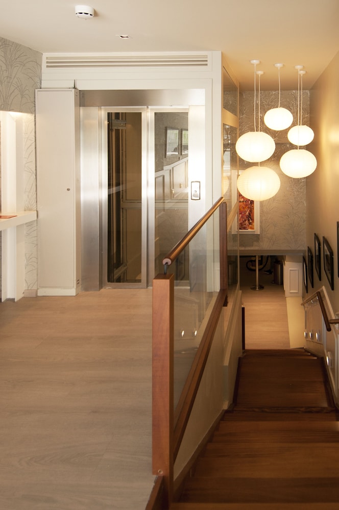 Serennia Exclusive Rooms