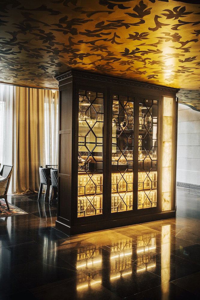 Hotel Bagues, A Small Luxury Hotels Of The World