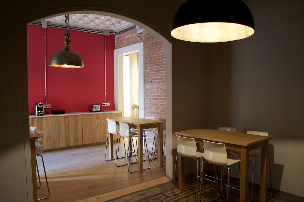 Cosmopolitan Boutique Rambla By Blossom Hotels