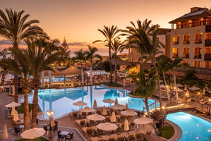 Hotel Gf Gran Costa Adeje cazare Costa Adeje