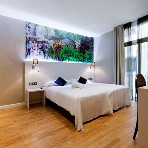 Sejur Hostal Bcn Ramblas vacanta Barri Gotic