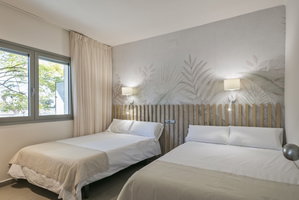 Hotel Castellmar Apartments cazare Castelldefels