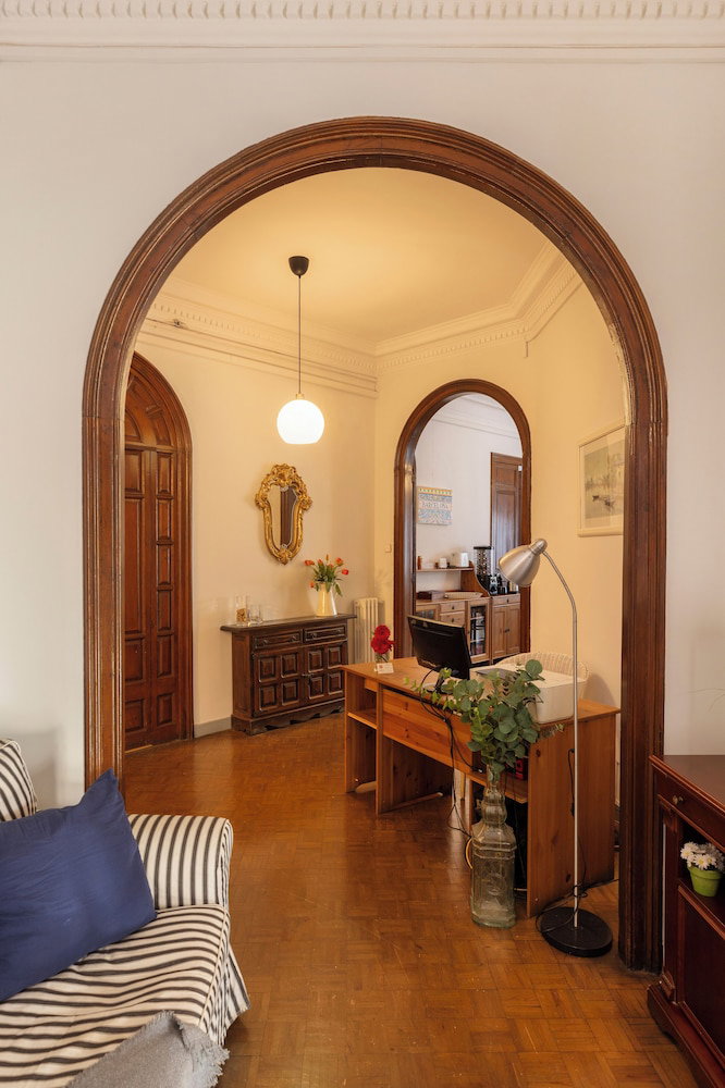 Hotel Ally's Guest House Barcelona B&B