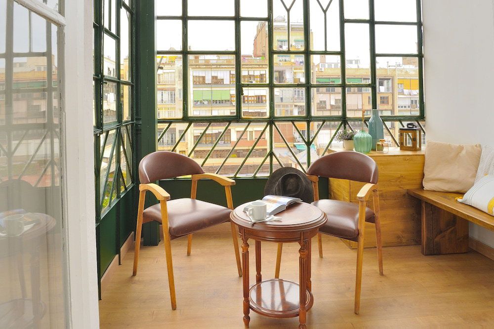 Hotel Hostal Girona