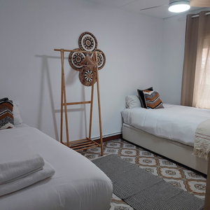 Hotel Feel Welcome Barcelona 10 cazare Cornella de Llobregat