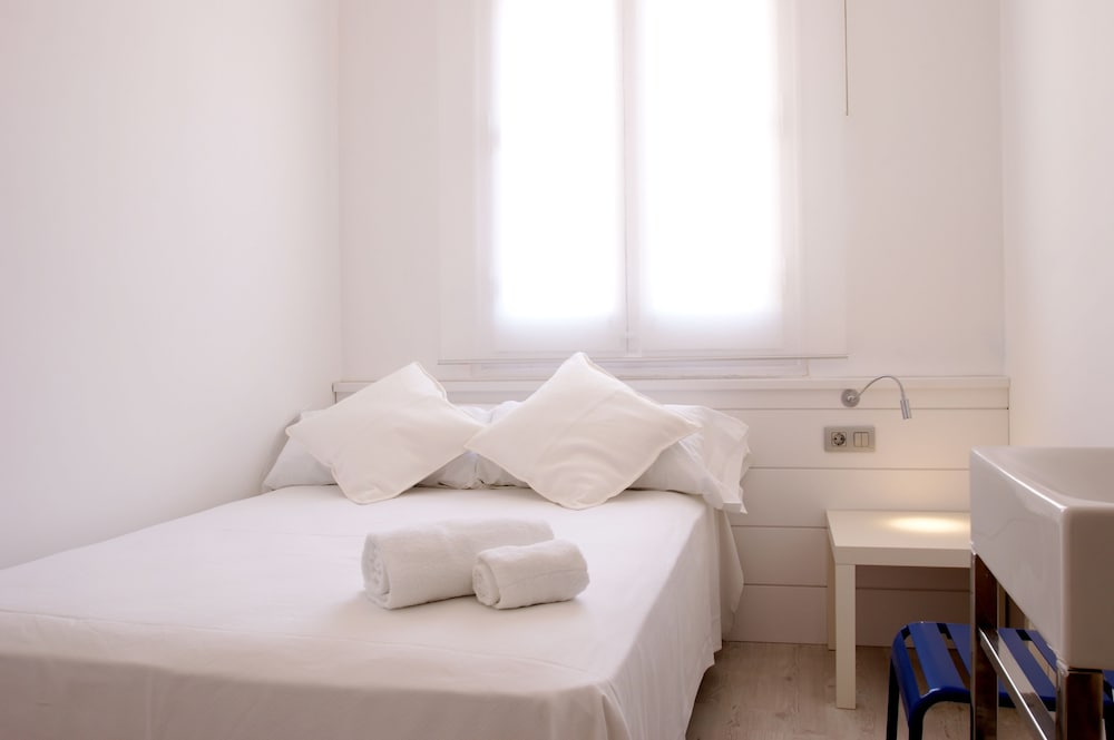 Hostal Express By Gaiarooms