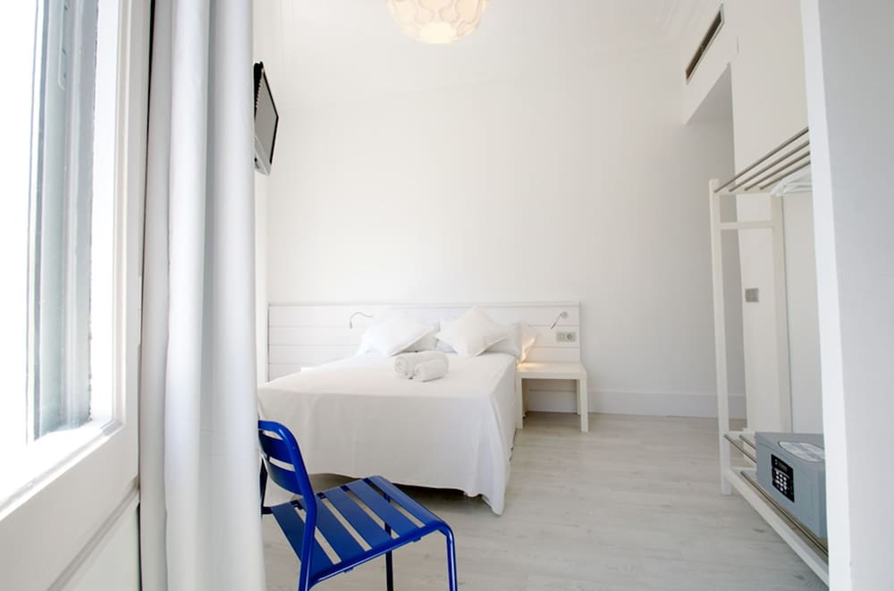 Hostal Express By Gaiarooms