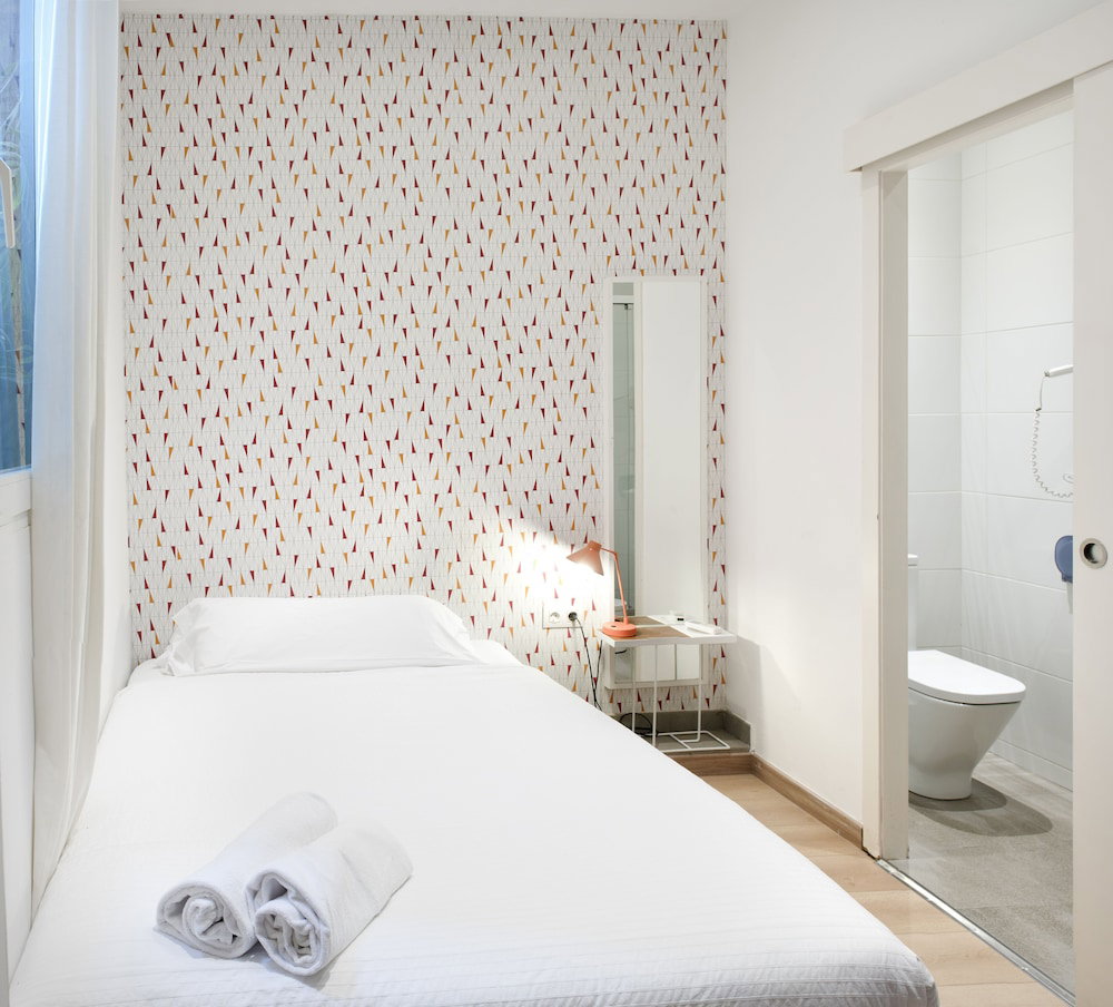 The Central House Barcelona Gracia - Hostel