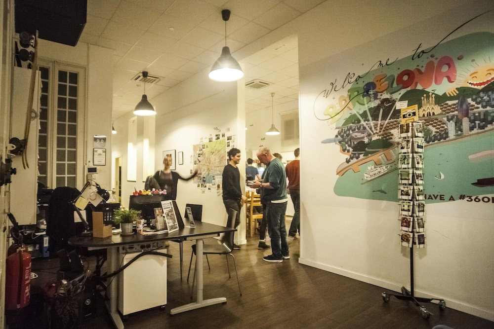 360 Hostel Borne
