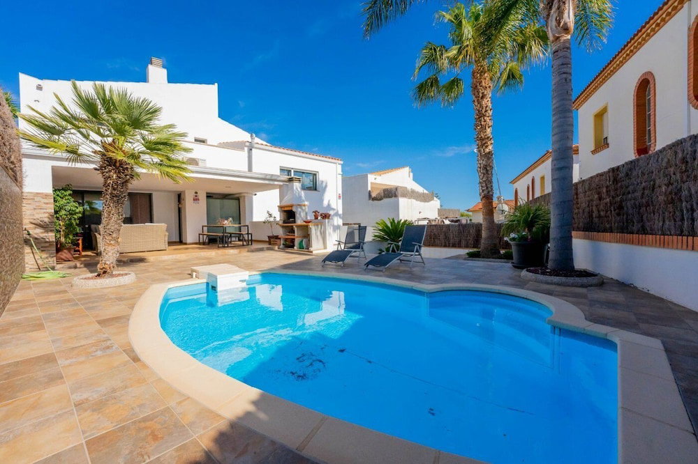 Stay U-Nique Villa Marinada