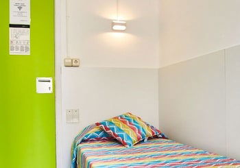 Hotel Central And Basic Universitat