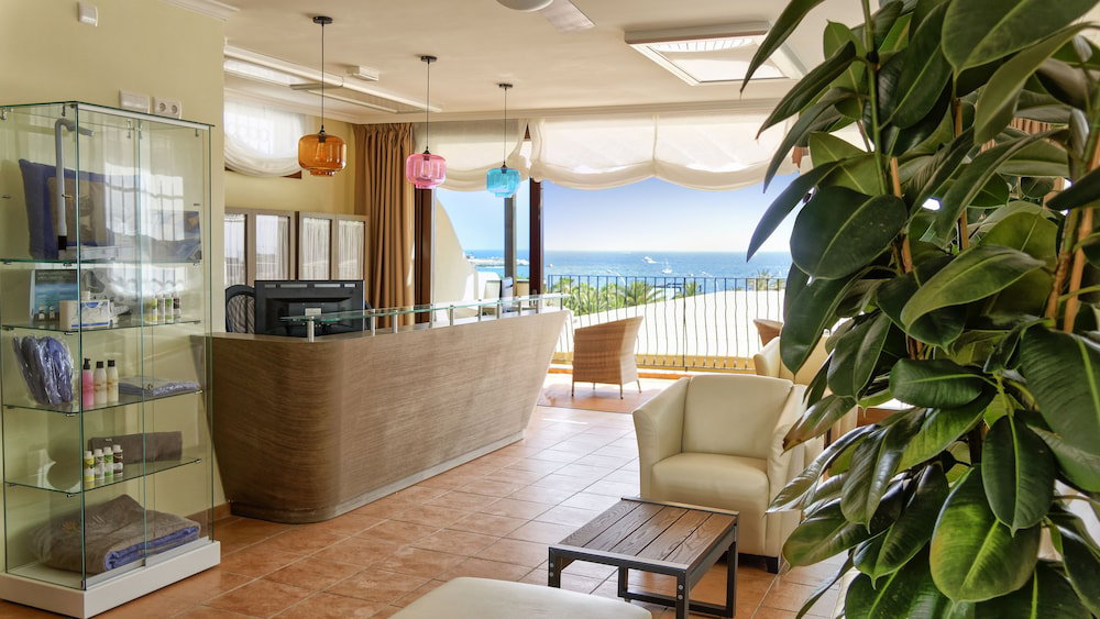 Idyll Suites - Adults Only