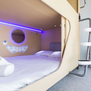 Hotel Urban Cube Hostel Sevilla cazare San Roque