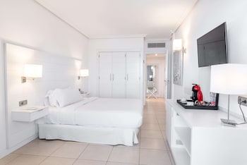 Landmar Costa Los Gigantes Family Resort