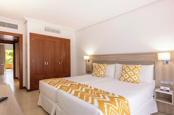 Landmar Costa Los Gigantes Family Resort