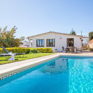 Hotel Villa In Blanes With Pool And Beach Views cazare Blanes