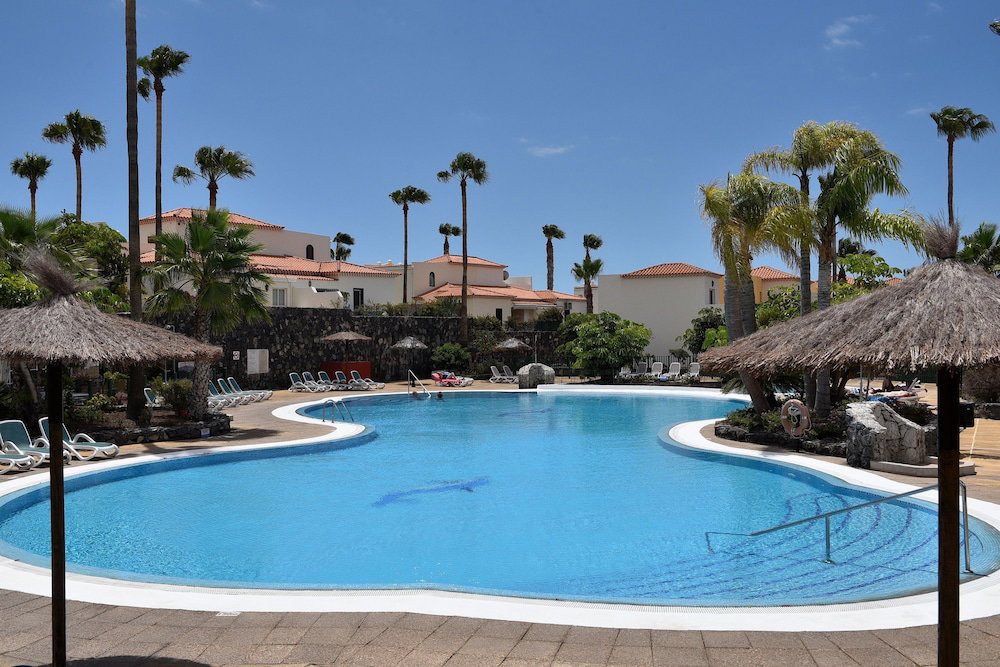 Hotel Las Adelfas 2
