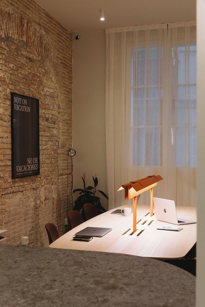 Outsite Barcelona - Work, Connect, Explore