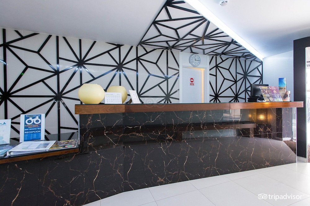 Emerald Sun Hotel