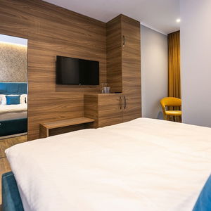 Hotel Teatro Suite & Rooms cazare Reka