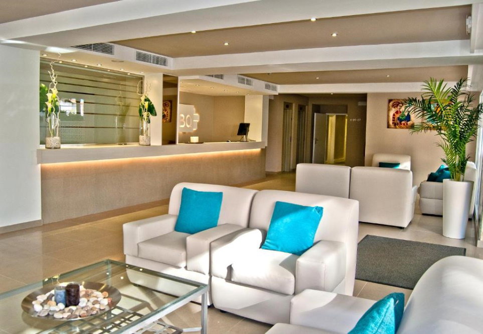 dal travel Bq Apolo Hotel.