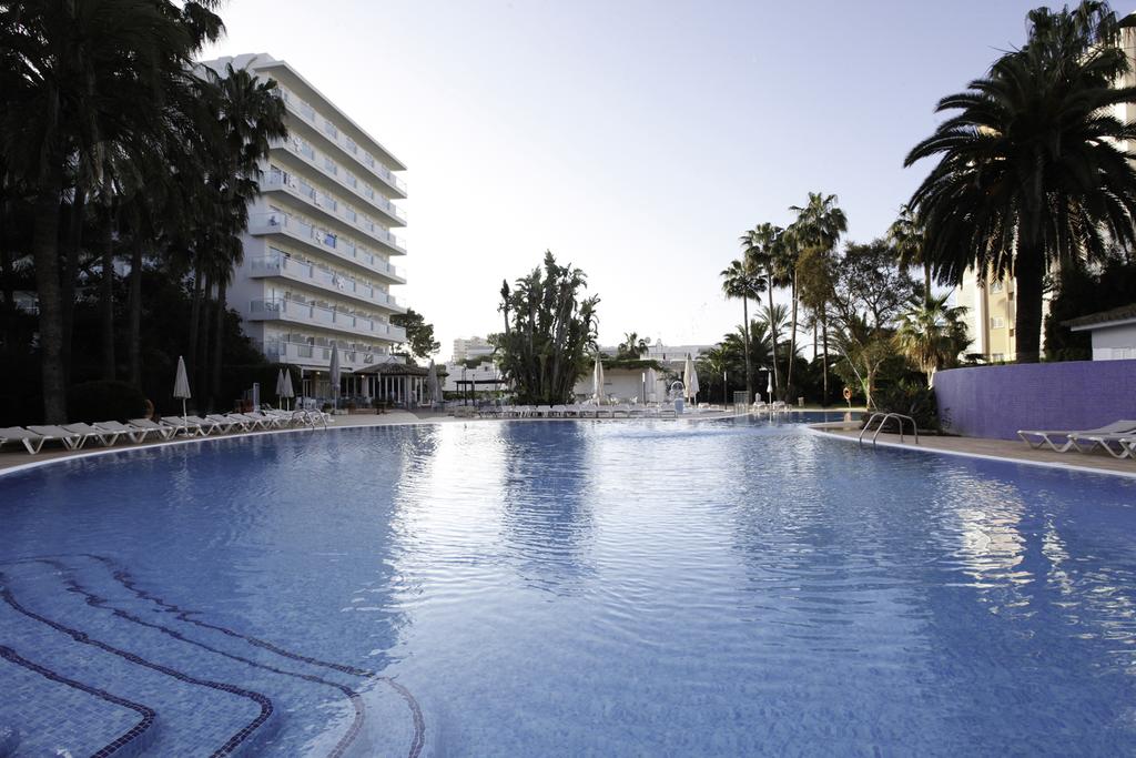 Oleander Hotel.
