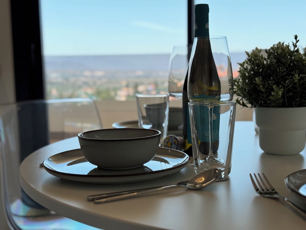 Hotel Luxurious 2-Bedroom Apartment In Arenals Del Sol With Pool And Sea Views