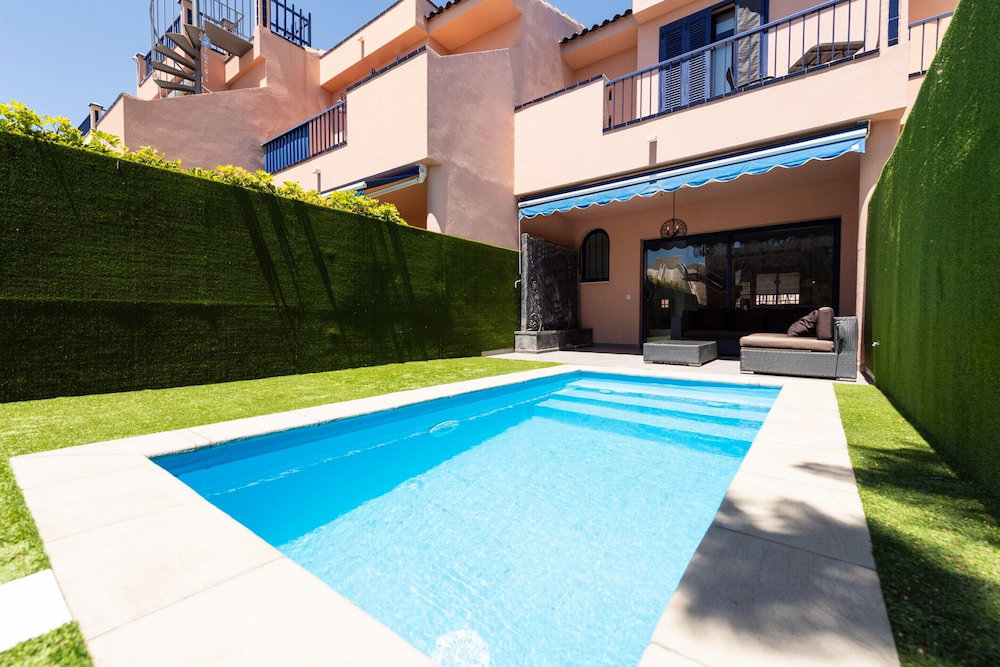 Hotel Duplex In Maspalomas Near Meloneras Beach