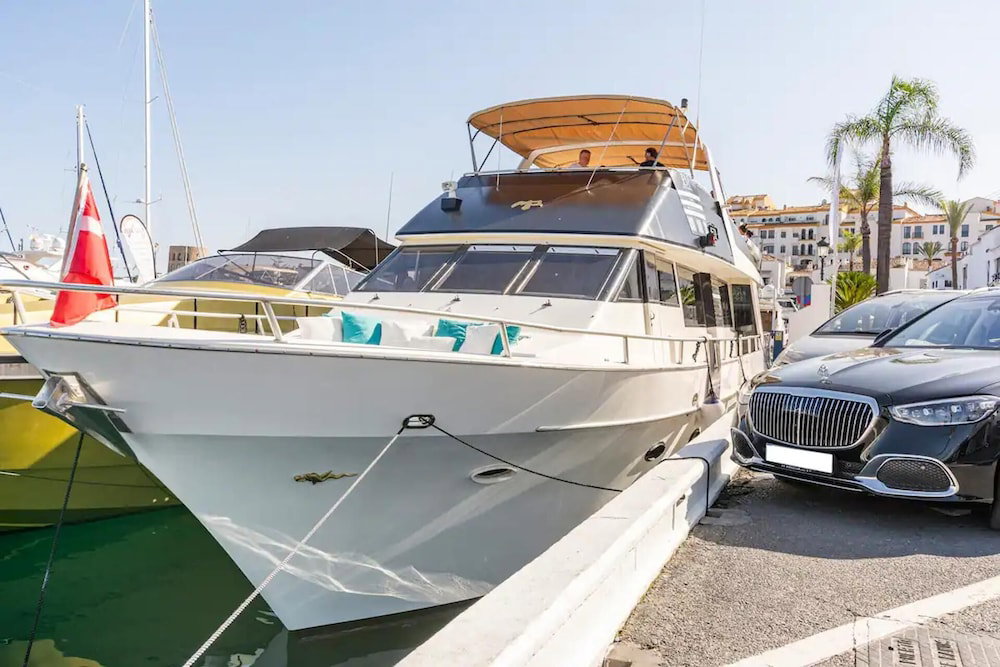 Hotel Live On A Luxury 65Ft Yacht In Duquesa- Estapona