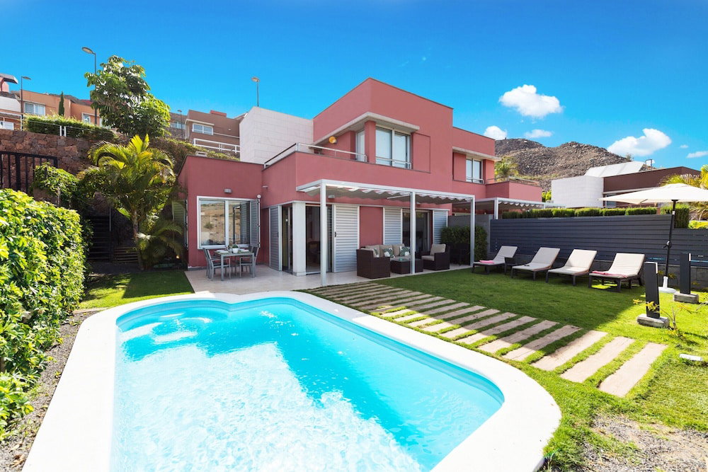 Hotel Villa With Heated Pool In Salobre
