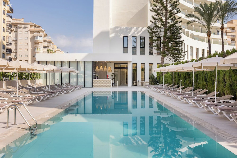 Hotel Hotel Rh Arena By Hoteles Rh