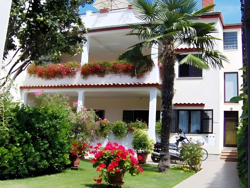 Hotel Marina Bed And Breakfast