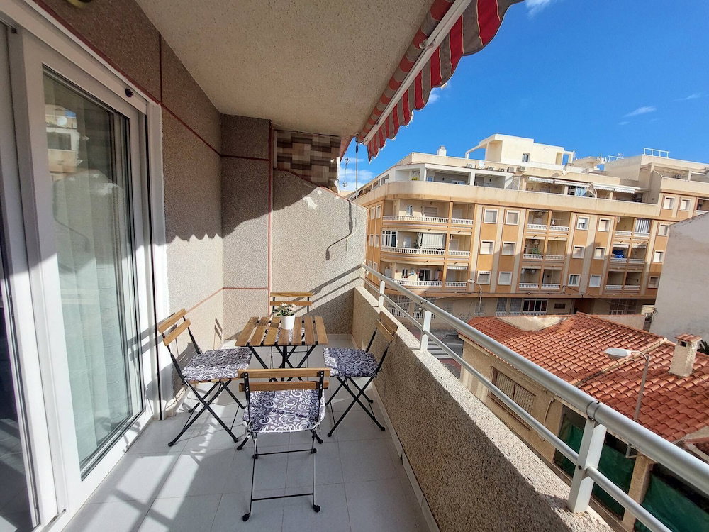 Hotel 2-Bedroom Apartment-Close To Beaches And Center