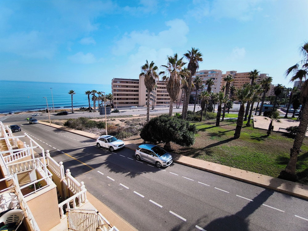 Hotel Dream House With Sea Views In La Mata Beach