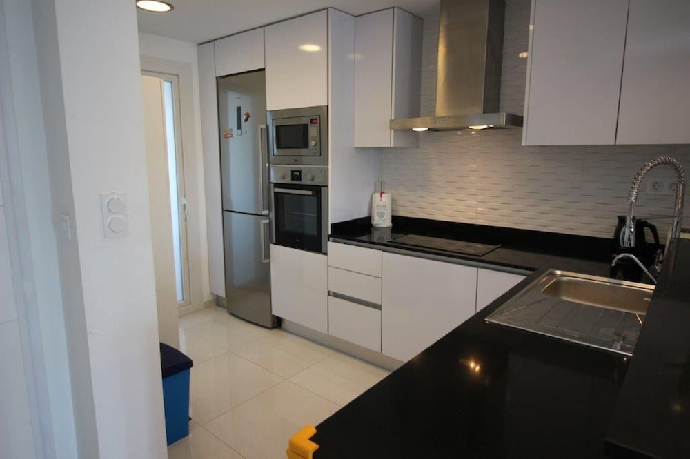 Beachside Apartment In Torrevieja